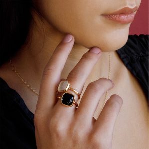 ANELLI IN QUARZO QUADRATO